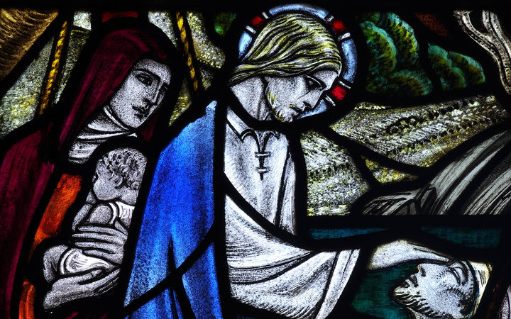 Wonder of Jesus: healing the blind in stained glass