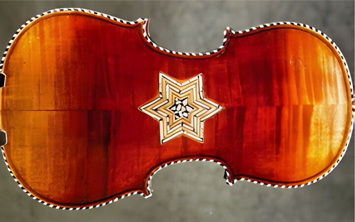 Rücken einer Violine mit Intarsien in Form eines sechseckigen Sterns