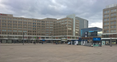 Alexanderplatz leer